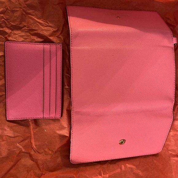 Wallet - Picture 2 of 4